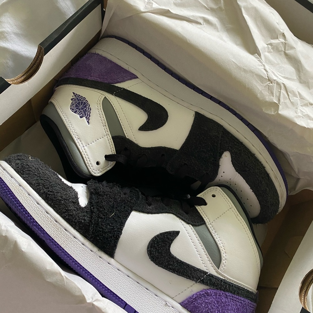 Nike Air Jordan 1 mid